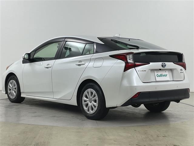 プリウス ＳセーフティプラスＩＩ　４ＷＤ・寒冷地仕様・純正ＳＤナビ・トヨタセーフティセンス・プリクラッシュセーフティ・レーダークルーズコントロール・ブラインドスポットモニター・バックカメラ・ビルトインＥＴＣ・社外前後ドラレコ（19枚目）