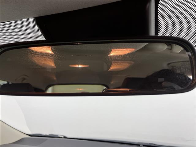 カローラツーリング ハイブリッド　Ｓ　ワンオーナー・４ＷＤ・寒冷地仕様・純正ディスプレイオーディオバックカメラ・ＥＴＣ・トヨタセーフティセンス・ＰＣＳ・レーダークルーズ・ＢＳＭ・積込夏タイヤ純正ＡＷセット・前後ドライブレコーダー（5枚目）