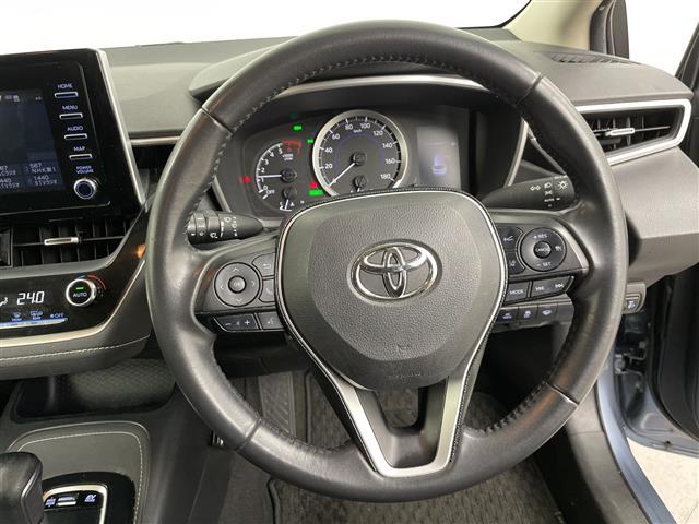 カローラツーリング ハイブリッド　Ｓ　ワンオーナー・４ＷＤ・寒冷地仕様・純正ディスプレイオーディオバックカメラ・ＥＴＣ・トヨタセーフティセンス・ＰＣＳ・レーダークルーズ・ＢＳＭ・積込夏タイヤ純正ＡＷセット・前後ドライブレコーダー（11枚目）