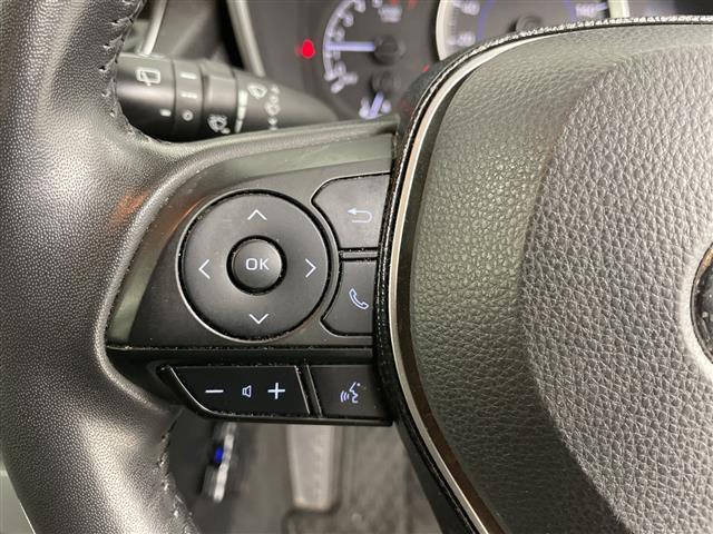 カローラツーリング ハイブリッド　Ｓ　ワンオーナー・４ＷＤ・寒冷地仕様・純正ディスプレイオーディオバックカメラ・ＥＴＣ・トヨタセーフティセンス・ＰＣＳ・レーダークルーズ・ＢＳＭ・積込夏タイヤ純正ＡＷセット・前後ドライブレコーダー（12枚目）