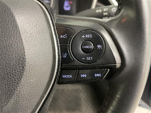 カローラツーリング ハイブリッド　Ｓ　ワンオーナー・４ＷＤ・寒冷地仕様・純正ディスプレイオーディオバックカメラ・ＥＴＣ・トヨタセーフティセンス・ＰＣＳ・レーダークルーズ・ＢＳＭ・積込夏タイヤ純正ＡＷセット・前後ドライブレコーダー（13枚目）