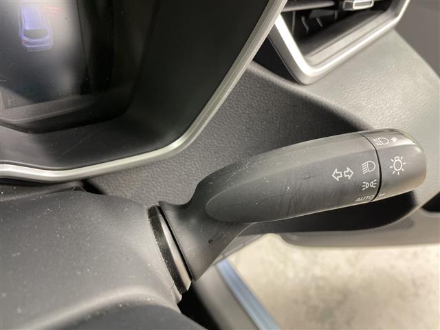 カローラツーリング ハイブリッド　Ｓ　ワンオーナー・４ＷＤ・寒冷地仕様・純正ディスプレイオーディオバックカメラ・ＥＴＣ・トヨタセーフティセンス・ＰＣＳ・レーダークルーズ・ＢＳＭ・積込夏タイヤ純正ＡＷセット・前後ドライブレコーダー（15枚目）