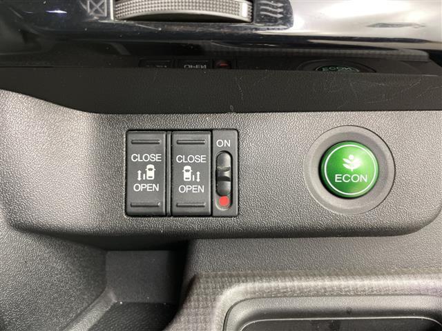 ステップワゴンスパーダ スパーダ ホンダセンシング 4WD・Gathersインターナビ・バックカメラ・衝突軽減ブレーキ・アダプティブクルーズコントロール・レーンキープアシスト・純正フリップダウンモニター・両側パワースライドドア・ビルトインETC(10枚目)