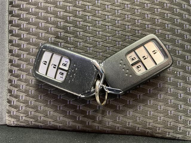 ステップワゴンスパーダ スパーダ ホンダセンシング 4WD・Gathersインターナビ・バックカメラ・衝突軽減ブレーキ・アダプティブクルーズコントロール・レーンキープアシスト・純正フリップダウンモニター・両側パワースライドドア・ビルトインETC(13枚目)