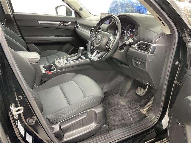 ＣＸ－５ ＸＤ　プロアクティブ　ワンオーナー・４ＷＤ・ＢＯＳＥサウンド・純正ＳＤナビ・スマートブレーキサポート・ブラインドスポットモニター・レーダークルーズコントロール・レーンキープアシスト・バック／サイドカメラ・前方ドラレコ（17枚目）