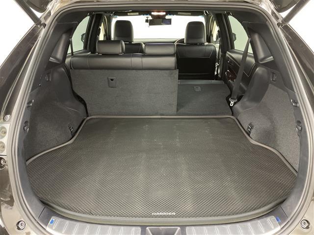 ハリアーハイブリッド プレミアム　ワンオーナー・４ＷＤ・エアロ（フロント／サイド／リア）・純正ＳＤナビ・Ｂｌｕｅｔｏｏｔｈ接続・トヨタセーフティセンス・プリクラッシュセーフティ・レーダークルコン・オートマチックハイビーム・バックカメラ（28枚目）