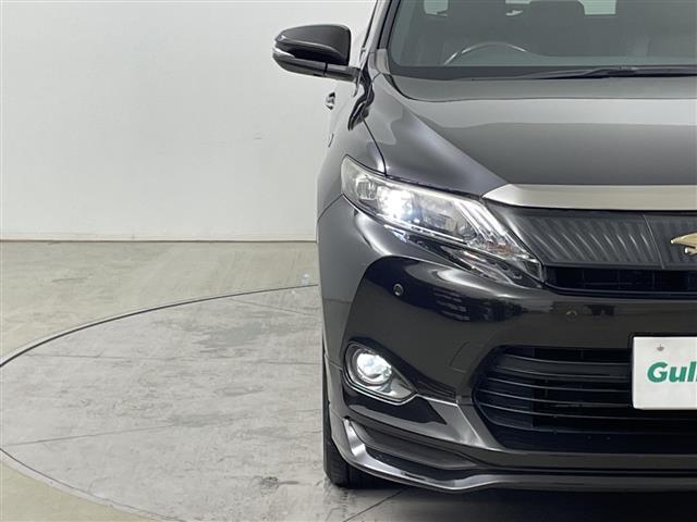 ハリアーハイブリッド プレミアム　ワンオーナー・４ＷＤ・エアロ（フロント／サイド／リア）・純正ＳＤナビ・Ｂｌｕｅｔｏｏｔｈ接続・トヨタセーフティセンス・プリクラッシュセーフティ・レーダークルコン・オートマチックハイビーム・バックカメラ（30枚目）