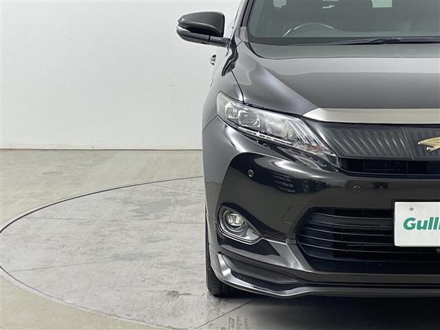 ハリアーハイブリッド プレミアム　ワンオーナー・４ＷＤ・エアロ（フロント／サイド／リア）・純正ＳＤナビ・Ｂｌｕｅｔｏｏｔｈ接続・トヨタセーフティセンス・プリクラッシュセーフティ・レーダークルコン・オートマチックハイビーム・バックカメラ（32枚目）