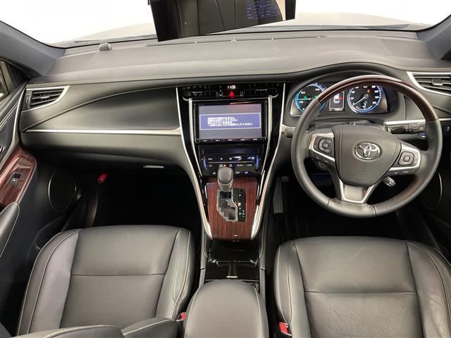 ハリアーハイブリッド プレミアム　ワンオーナー・４ＷＤ・エアロ（フロント／サイド／リア）・純正ＳＤナビ・Ｂｌｕｅｔｏｏｔｈ接続・トヨタセーフティセンス・プリクラッシュセーフティ・レーダークルコン・オートマチックハイビーム・バックカメラ（42枚目）