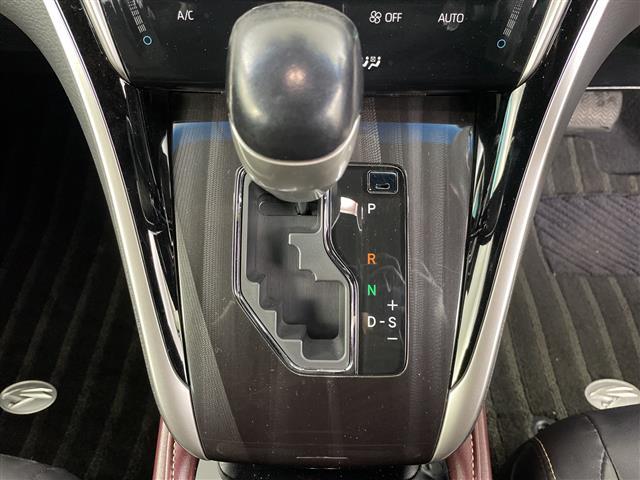 ハリアーハイブリッド プレミアム ・4WD /ハイブリッド・TRDエアロ F/S/R・トヨタセーフティセンス・プリクラッシュセーフティ・レーダークルーズコントロール・純正ディーラーOP9インチナビ・DVD.CD.SD.BT(11枚目)