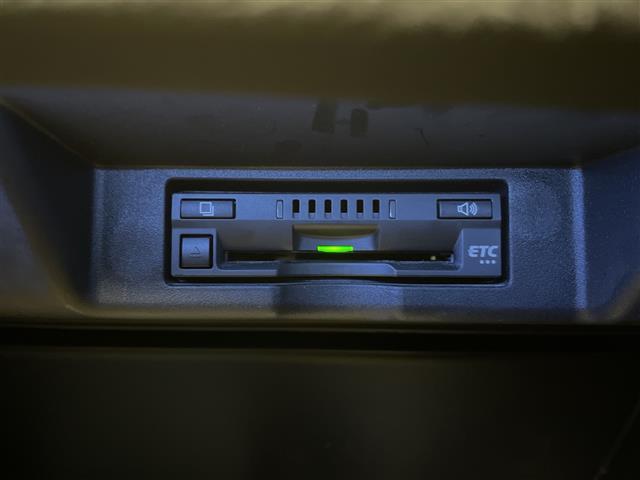 ハリアーハイブリッド プレミアム ・4WD /ハイブリッド・TRDエアロ F/S/R・トヨタセーフティセンス・プリクラッシュセーフティ・レーダークルーズコントロール・純正ディーラーOP9インチナビ・DVD.CD.SD.BT(15枚目)