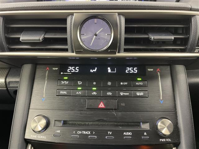 IS IS300h Fスポーツ ・4WD・ハイブリッド・モデリスタエアロ(F.S.R)・レクサスセーフティーサポート・プリクラッシュセーフティ・レーダークルーズコントロール・純正10.3インチディスプレイ・ナビ/フルセ(8枚目)