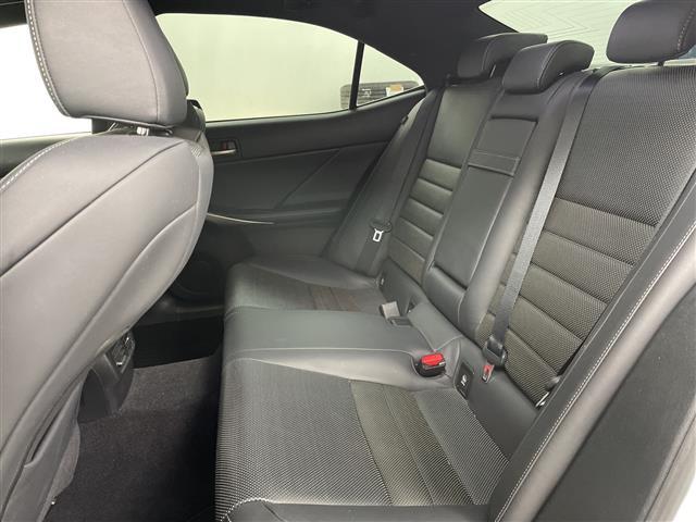 IS IS300h Fスポーツ ・4WD・ハイブリッド・モデリスタエアロ(F.S.R)・レクサスセーフティーサポート・プリクラッシュセーフティ・レーダークルーズコントロール・純正10.3インチディスプレイ・ナビ/フルセ(26枚目)