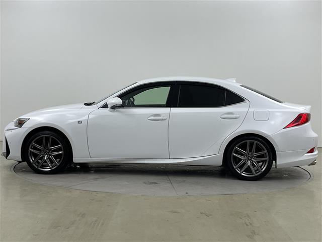 IS IS300h Fスポーツ ・4WD・ハイブリッド・モデリスタエアロ(F.S.R)・レクサスセーフティーサポート・プリクラッシュセーフティ・レーダークルーズコントロール・純正10.3インチディスプレイ・ナビ/フルセ(34枚目)