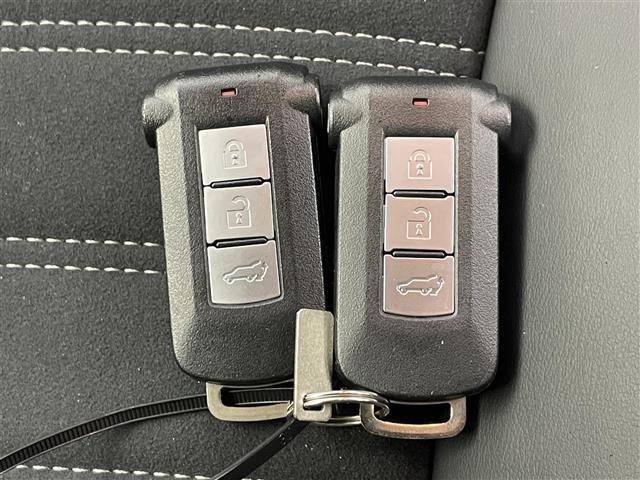 デリカＤ：５ シャモニー　４ＷＤ・衝突被害軽減ブレーキ・両側パワースライドドア・電動オートステップ・レーダークルーズコントロール・バックカメラ・ＬＥＤヘッドライト・７人乗り・ハーフレザーシート・シートヒーター（15枚目）