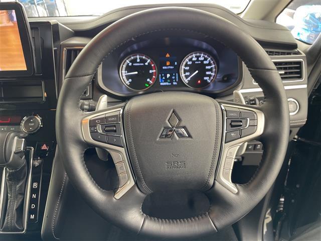 デリカＤ：５ シャモニー　４ＷＤ・衝突被害軽減ブレーキ・両側パワースライドドア・電動オートステップ・レーダークルーズコントロール・バックカメラ・ＬＥＤヘッドライト・７人乗り・ハーフレザーシート・シートヒーター（16枚目）