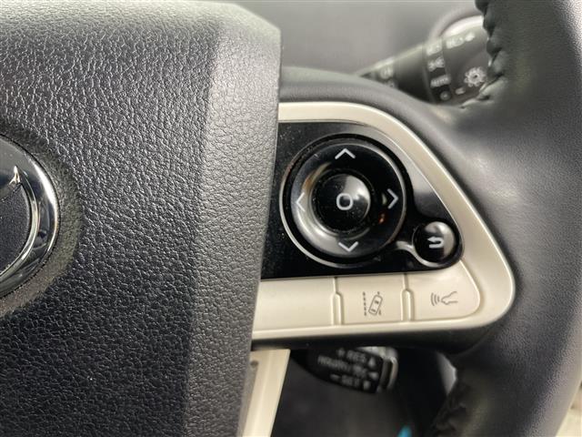 プリウス Sツーリングセレクション ・4WD・純正ナビ フルセグ/BT/CD/DVD/SD・バックカメラ ・レーダークルーズコントロール・純正一体型エンジンスターター・シートヒーター・ミラーヒーター・ワイパーデアイサー(15枚目)