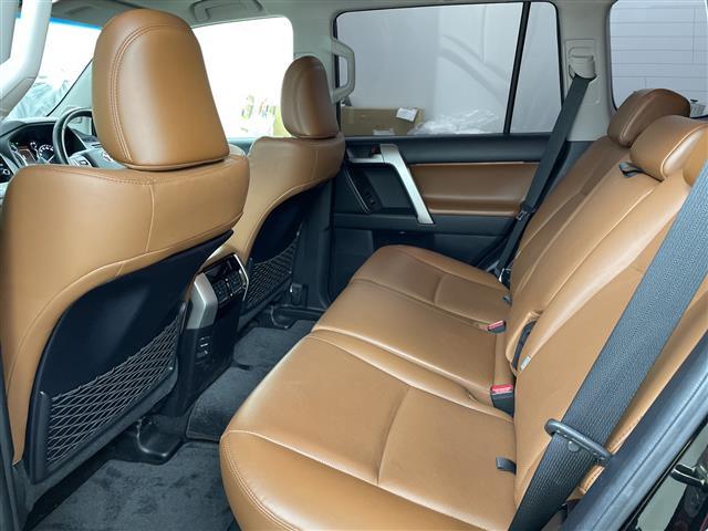 ランドクルーザープラド TX Lパッケージ 70thアニバーサリーリミテッド ・4WD/ディーゼルターボ・純正メーカーナビ (BT/AM/FM/USB)・マルチテレインモニター・茶革シート・ムーンルーフ・LEDオートライト/オートハイビーム・前席パワーシート・(26枚目)