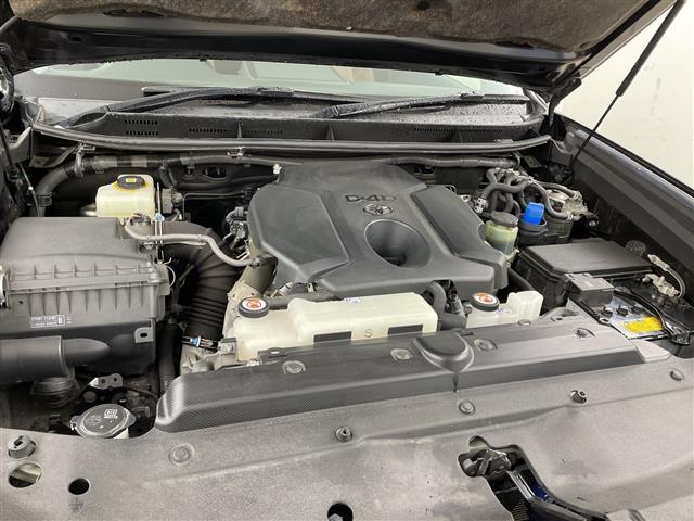 ランドクルーザープラド TX Lパッケージ 70thアニバーサリーリミテッド ・4WD/ディーゼルターボ・純正メーカーナビ (BT/AM/FM/USB)・マルチテレインモニター・茶革シート・ムーンルーフ・LEDオートライト/オートハイビーム・前席パワーシート・(40枚目)