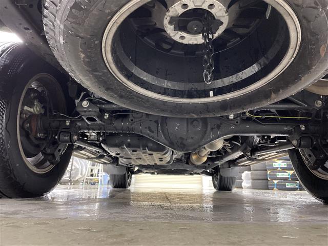 ランドクルーザープラド TX Lパッケージ 70thアニバーサリーリミテッド ・4WD/ディーゼルターボ・純正メーカーナビ (BT/AM/FM/USB)・マルチテレインモニター・茶革シート・ムーンルーフ・LEDオートライト/オートハイビーム・前席パワーシート・(41枚目)