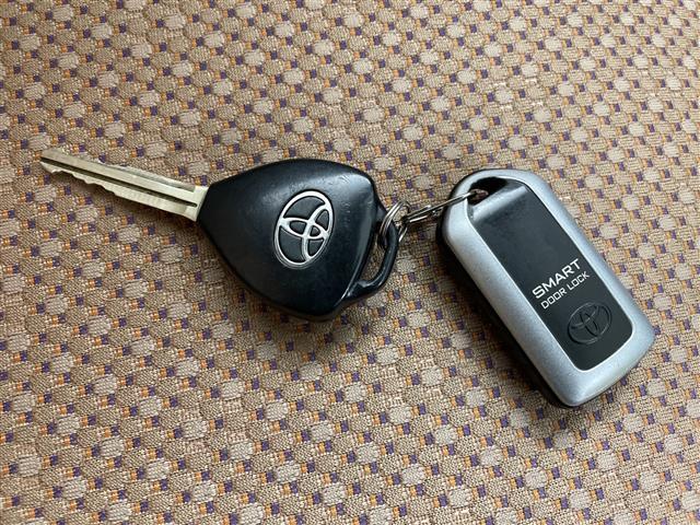 シエンタ G ・社外SDナビ(NSCP-W64)CD/BT/SD/ワンセグTV・スマートドアロック・両側パワースライドドア・イオンエアコン・オートエアコン・ウィンカーミラー・ドアバイザー・横滑り防止(12枚目)