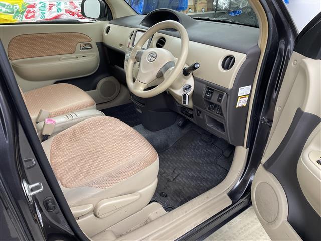 シエンタ G ・社外SDナビ(NSCP-W64)CD/BT/SD/ワンセグTV・スマートドアロック・両側パワースライドドア・イオンエアコン・オートエアコン・ウィンカーミラー・ドアバイザー・横滑り防止(19枚目)