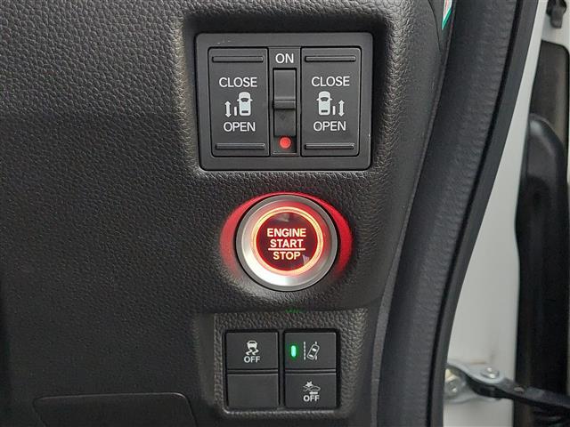 Ｎ－ＢＯＸカスタム Ｇ・Ｌホンダセンシング　衝突軽減ブレーキ　クルーズコントロール　コーナーセンサー　純正ナビ　フルセグＴＶ　バックカメラ　ＥＴＣ　ドライブレコーダー　両側電動スライドドア　純正アルミホイール　ＬＥＤヘッドライト　スマートキー（17枚目）