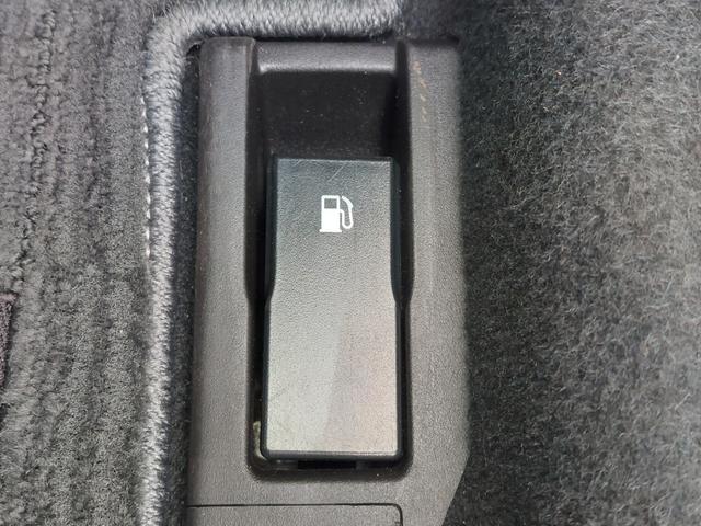 インプレッサスポーツ １．６ｉ－Ｌアイサイト　社外ナビ　バックカメラ　ＥＴＣ　ドライブレコーダー　パドルシフト　衝突軽減ブレーキ　レーンキープアシスト　レーダークルーズコントロール　アイドリングストップ　キーレス　純正１６インチＡＷ　オートライト（18枚目）