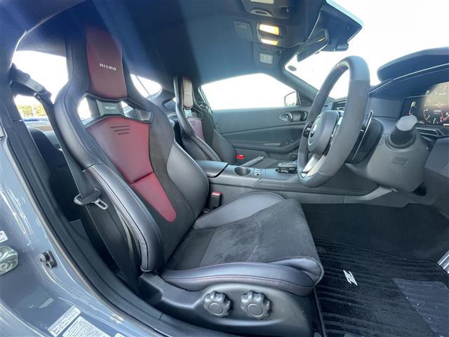 フェアレディZ ニスモ 純正9インチナビ バックカメラ ビルトインETC2.0 ドライブレコーダー BOSEサウンドスピーカー パドルシフト 3連サブメーター NISMO専用アドバンスドドライブアシストディスプレイ フルセグ(26枚目)