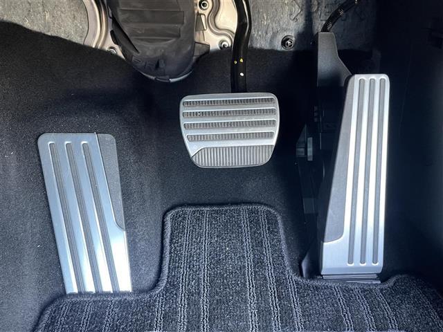 フェアレディZ ニスモ 純正9インチナビ バックカメラ ビルトインETC2.0 ドライブレコーダー BOSEサウンドスピーカー パドルシフト 3連サブメーター NISMO専用アドバンスドドライブアシストディスプレイ フルセグ(29枚目)