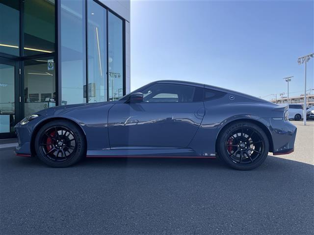 フェアレディZ ニスモ 純正9インチナビ バックカメラ ビルトインETC2.0 ドライブレコーダー BOSEサウンドスピーカー パドルシフト 3連サブメーター NISMO専用アドバンスドドライブアシストディスプレイ フルセグ(36枚目)