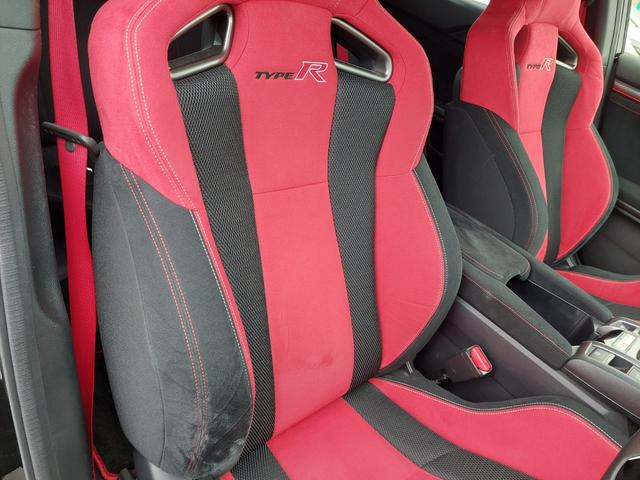 シビック タイプR BLITZタワーバー GPSレーダー バックカメラ 純正ナビ フルセグTV ETC 前後ドライブレコーダー クルーズコントロール コーナーセンサー LEDヘッドライト 純正アルミホイール スマートキー(52枚目)