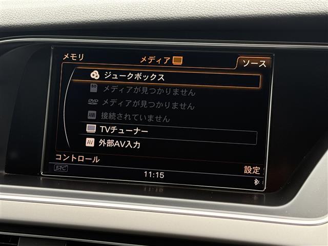 Ａ４ ２．０ＴＦＳＩ　ワンオーナー　ＥＴＣ　ドライブレコーダー　シートヒーター　バックカメラ　ブラックレザーシート　純正１７インチアルミホイール　スマートキー　横滑り防止装置　純正ワンセグＴＶ　純正フロアマット　（4枚目）