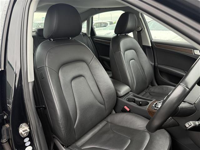 Ａ４ ２．０ＴＦＳＩ　ワンオーナー　ＥＴＣ　ドライブレコーダー　シートヒーター　バックカメラ　ブラックレザーシート　純正１７インチアルミホイール　スマートキー　横滑り防止装置　純正ワンセグＴＶ　純正フロアマット　（15枚目）