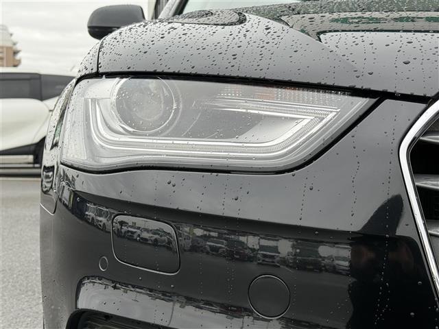 Ａ４ ２．０ＴＦＳＩ　ワンオーナー　ＥＴＣ　ドライブレコーダー　シートヒーター　バックカメラ　ブラックレザーシート　純正１７インチアルミホイール　スマートキー　横滑り防止装置　純正ワンセグＴＶ　純正フロアマット　（29枚目）