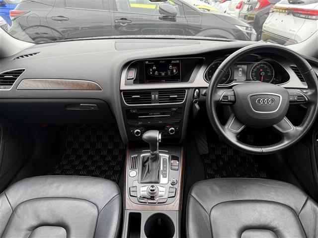 Ａ４ ２．０ＴＦＳＩ　ワンオーナー　ＥＴＣ　ドライブレコーダー　シートヒーター　バックカメラ　ブラックレザーシート　純正１７インチアルミホイール　スマートキー　横滑り防止装置　純正ワンセグＴＶ　純正フロアマット　（35枚目）