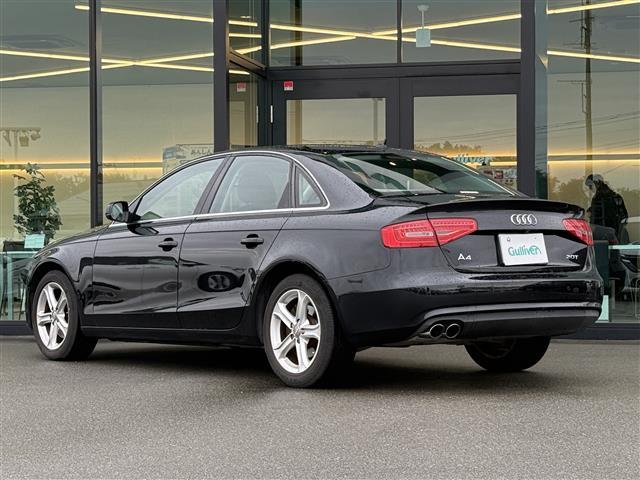 Ａ４ ２．０ＴＦＳＩ　ワンオーナー　ＥＴＣ　ドライブレコーダー　シートヒーター　バックカメラ　ブラックレザーシート　純正１７インチアルミホイール　スマートキー　横滑り防止装置　純正ワンセグＴＶ　純正フロアマット　（36枚目）
