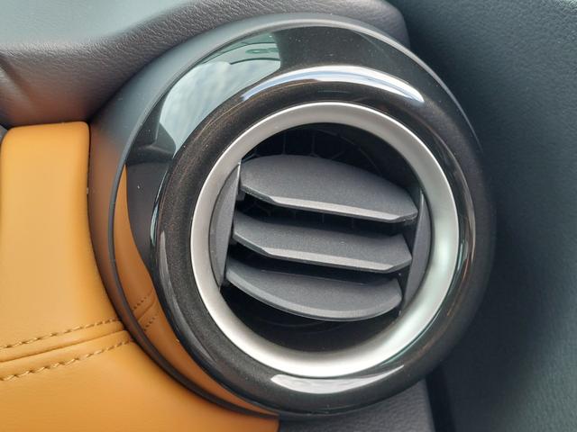 キックス Ｘ　ツートーンインテリアエディション　アラウンドビューモニター　プロパイロット　エマージェンシーブレーキ　純正ナビ　フルセグＴＶ　ＥＴＣ　ドライブレコーダー　革シート　シートヒーター　ステアリングヒーター　純正アルミホイール　スマートキー（27枚目）