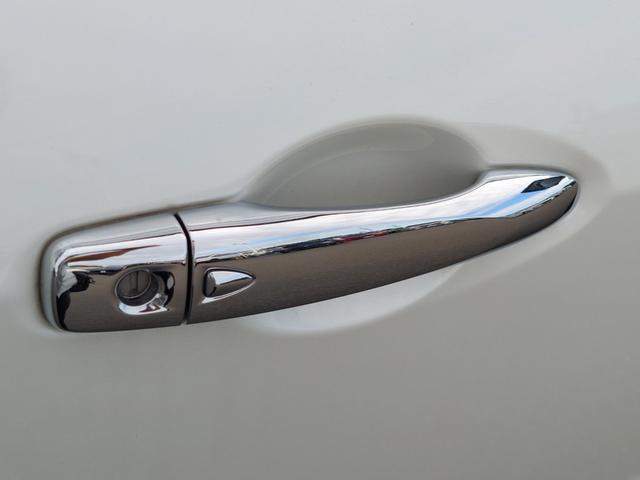 キックス Ｘ　ツートーンインテリアエディション　アラウンドビューモニター　プロパイロット　エマージェンシーブレーキ　純正ナビ　フルセグＴＶ　ＥＴＣ　ドライブレコーダー　革シート　シートヒーター　ステアリングヒーター　純正アルミホイール　スマートキー（66枚目）