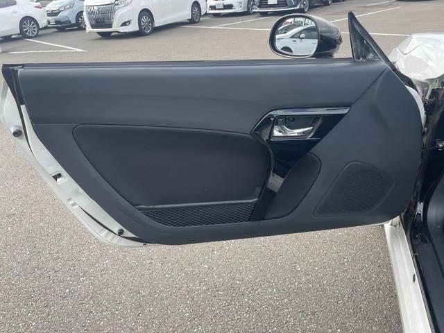 コペン GR スポーツ 純正7インチナビ(CD/Bluetooth/AM/FM) GR純正RECAROシート 純正BBS16インチアルミ パドルシフト TVキャンセラー D/N席シートヒーター バックカメラ 純正フォグ SD(37枚目)