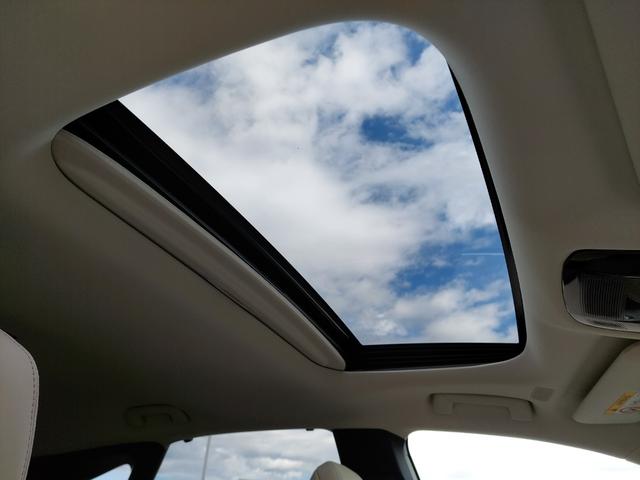 RX RX350h バージョンL サンルーフ レクサスセーフティ BSM HUD 純正ナビ 全周囲カメラ デジタルインナーミラー 駐車支援 白レザーシート シートヒーター ベンチレーション パワーシート 電動リアゲート パドルシフト(8枚目)