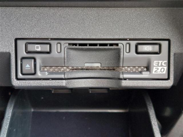 RX RX350h バージョンL サンルーフ レクサスセーフティ BSM HUD 純正ナビ 全周囲カメラ デジタルインナーミラー 駐車支援 白レザーシート シートヒーター ベンチレーション パワーシート 電動リアゲート パドルシフト(9枚目)