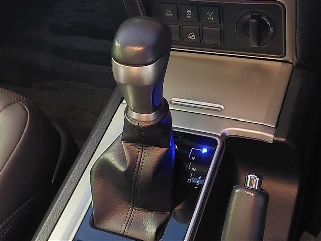 ランドクルーザープラド TX Lパッケージ ワンオーナー 衝突軽減 4WD 純正ナビ バックカメラ レザーシート D/Nパワーシート MTモード付AT コーナーセンサー 純正17インチアルミホイール エンジンスタートボタン スマートキー Bカメ(21枚目)