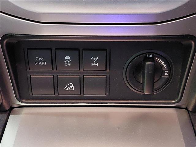 ランドクルーザープラド TX Lパッケージ ワンオーナー 衝突軽減 4WD 純正ナビ バックカメラ レザーシート D/Nパワーシート MTモード付AT コーナーセンサー 純正17インチアルミホイール エンジンスタートボタン スマートキー Bカメ(22枚目)