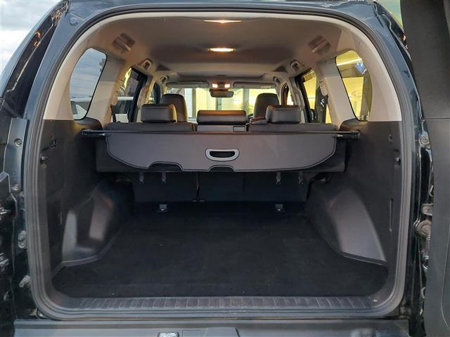 ランドクルーザープラド TX Lパッケージ ワンオーナー 衝突軽減 4WD 純正ナビ バックカメラ レザーシート D/Nパワーシート MTモード付AT コーナーセンサー 純正17インチアルミホイール エンジンスタートボタン スマートキー Bカメ(33枚目)