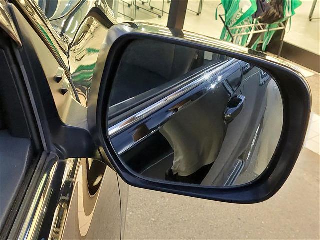 ランドクルーザープラド TX Lパッケージ ワンオーナー 衝突軽減 4WD 純正ナビ バックカメラ レザーシート D/Nパワーシート MTモード付AT コーナーセンサー 純正17インチアルミホイール エンジンスタートボタン スマートキー Bカメ(34枚目)