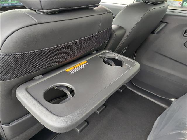 デリカミニ T プレミアム 届出済未使用車 アラウンドビューモニター プロパイロット パドルシフト シートヒーター ステアリングヒーター 両側電動スライドドア 純正ディスプレイオーディオ デジタルインナーミラー ルーフレール(28枚目)