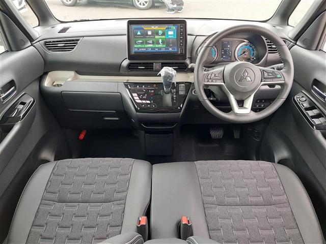 デリカミニ T プレミアム 届出済未使用車 アラウンドビューモニター プロパイロット パドルシフト シートヒーター ステアリングヒーター 両側電動スライドドア 純正ディスプレイオーディオ デジタルインナーミラー ルーフレール(42枚目)