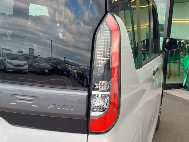 デリカミニ T プレミアム 届出済未使用車 アラウンドビューモニター プロパイロット パドルシフト シートヒーター ステアリングヒーター 両側電動スライドドア 純正ディスプレイオーディオ デジタルインナーミラー ルーフレール(64枚目)