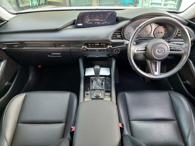 ＭＡＺＤＡ３セダン ＸＤ　Ｌパッケージ　３６０°ビューモニター　純正ナビ　フルセグＴＶ　ＥＴＣ　ドラレコ　パドルシフト　クルーズコントロール　革シート　シートヒーター　ステアリングヒーター　ＨＵＤ　コーナーセンサー　純正アルミホイール（2枚目）